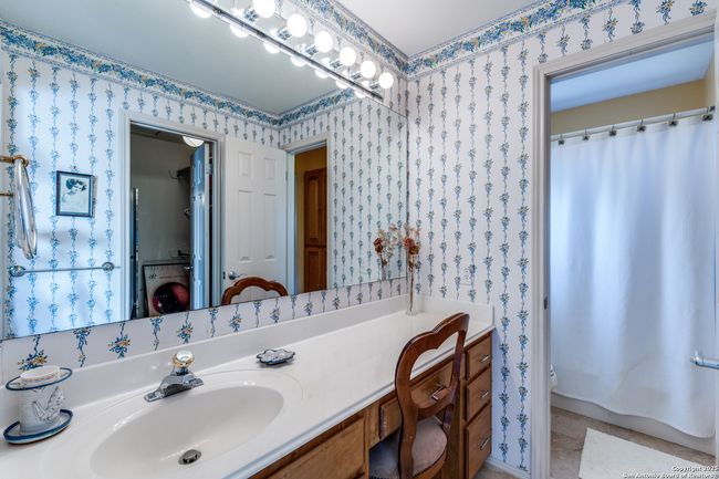 21655 Valley Park Dr, House other with 3 bedrooms, 3 bathrooms and null parking in Garden Ridge TX | Image 11