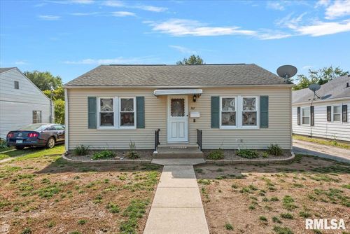 205 E Pennsylvania Ave, South Jacksonville, IL, 62650-3435 | Card Image