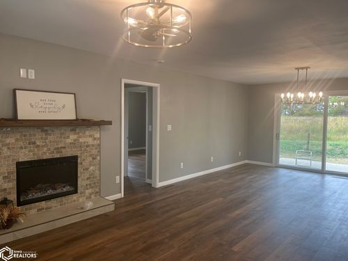 182 Warbler Ave, Ackley, IA, 50601-8578 | Card Image
