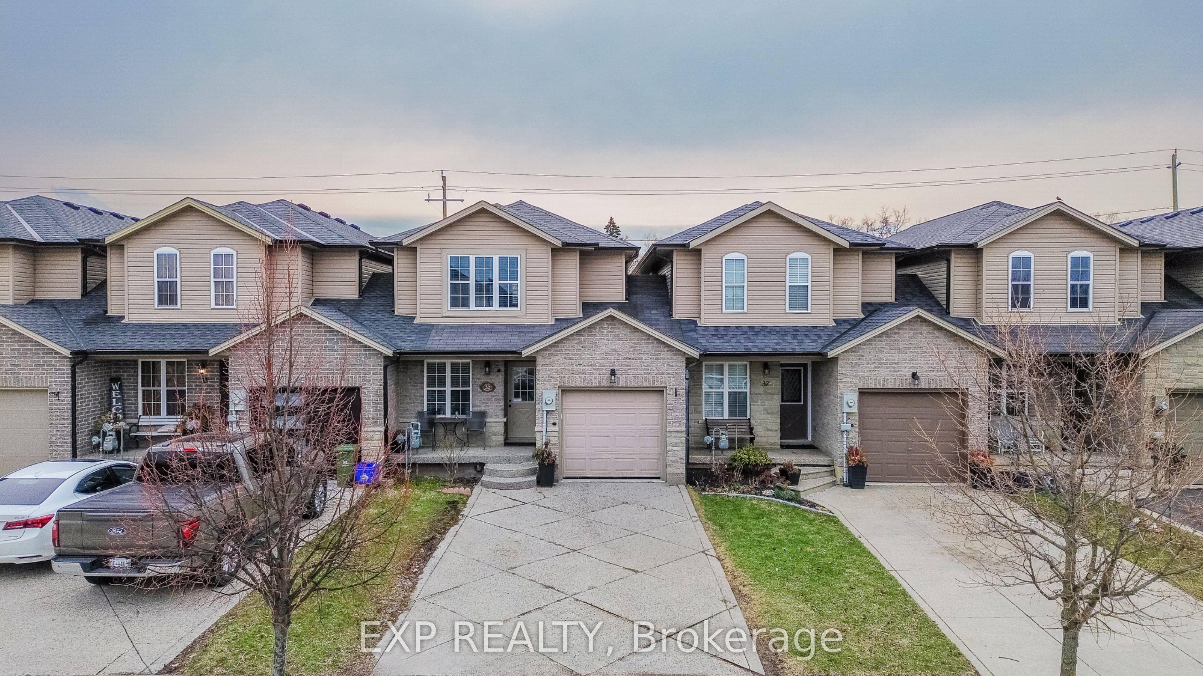 Residential in Hamilton 4