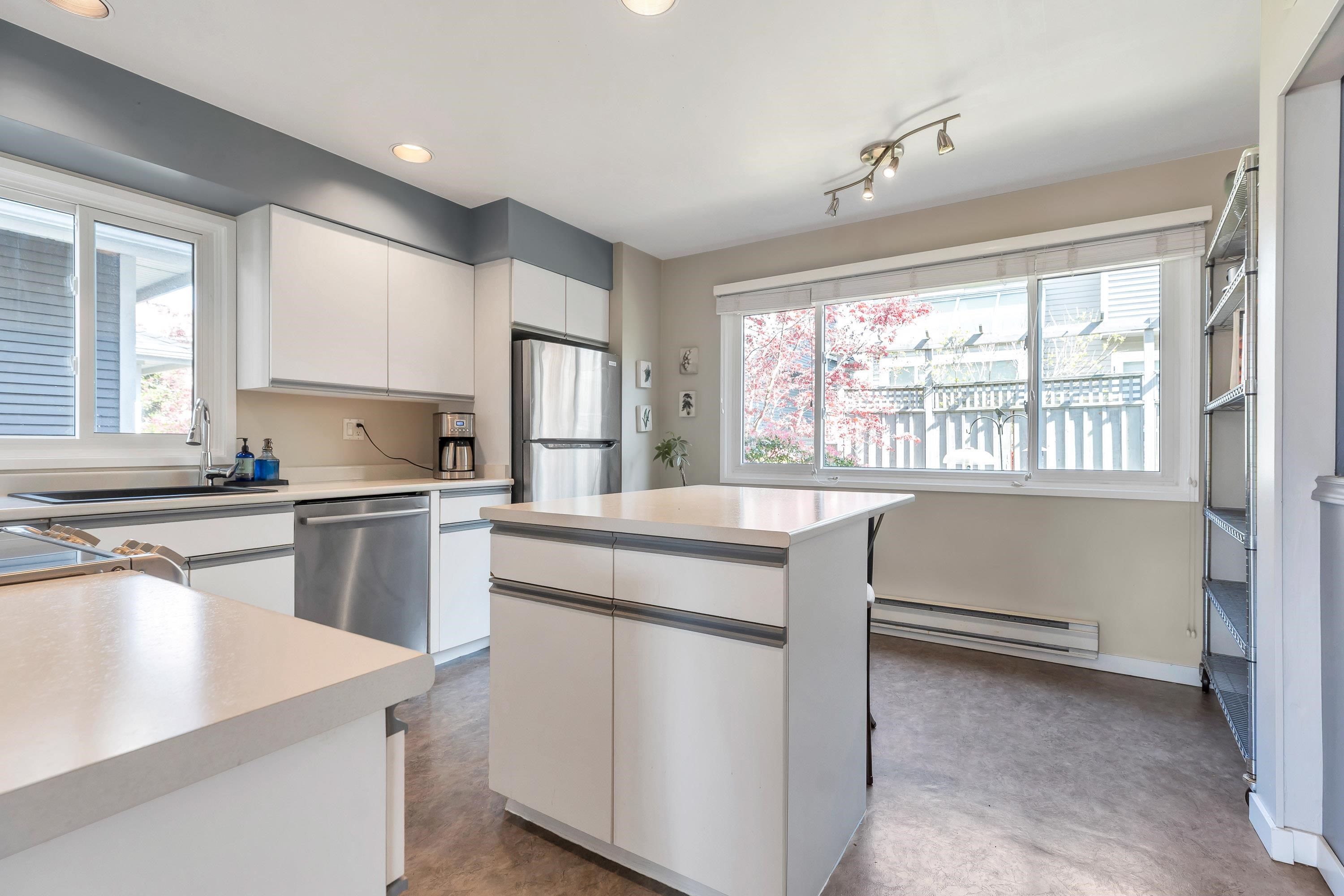 Residential in North Vancouver 3