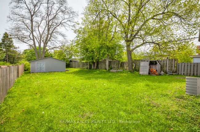 663 Lakeview Ave, House other with 5 bedrooms, 2 bathrooms and 3 parking in Oshawa ON | Image 42