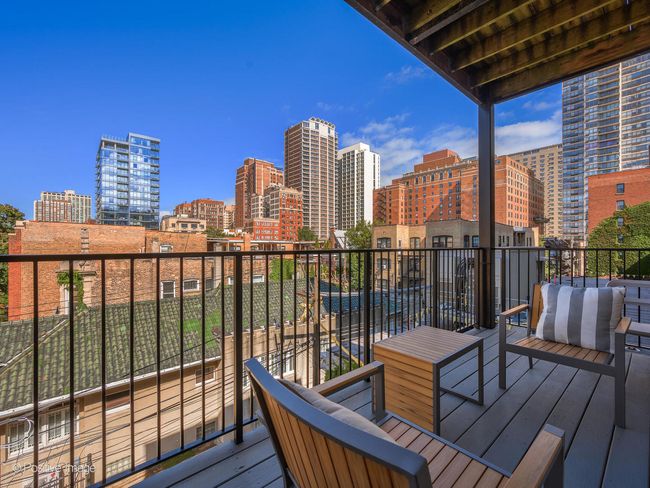 APT-3 - 456 Briar Pl, Home with 3 bedrooms, 2 bathrooms and null parking in CHICAGO IL | Image 24