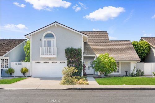 17 Blazing Star, Irvine, CA, 92604-3007 | Card Image