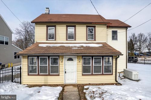 998 Upper Gulph Rd, WAYNE, PA, 19087-2721 | Card Image