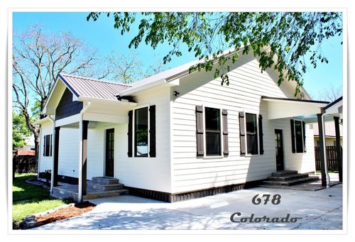 678 Colorado St, Glidden, TX, 78943-4515 | Card Image