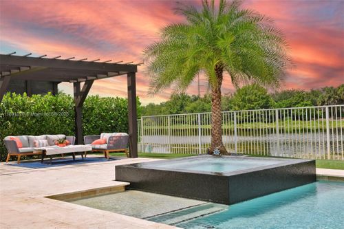 2132 Quail Roost Dr, Weston, FL, 33327-1450 | Card Image