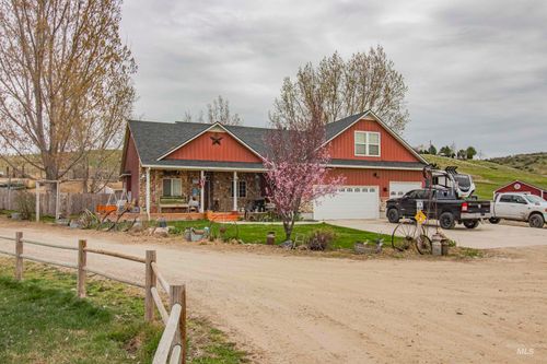 2580 Sand Hollow Rd, Caldwell, ID, 83607-8563 | Card Image