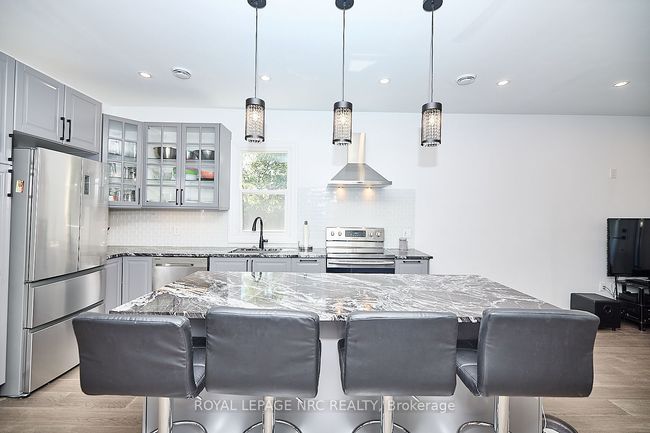 2 Fairburn Ave, House other with 3 bedrooms, 1 bathrooms and 3 parking in Saint Catharines ON | Image 7