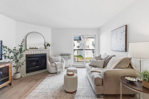 921-1450 Glen Abbey Gate, Oakville, ON, L6M2V7 | Card Image