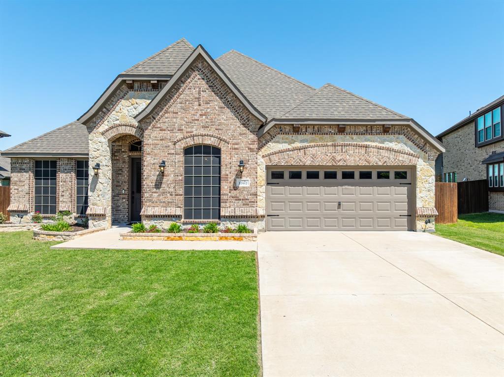 Harrison Cir, Waxahachie, TX 75165
