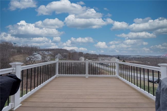102 Cole Ct, Townhouse with 3 bedrooms, 3 bathrooms and 2 parking in Harmony PA | Image 9