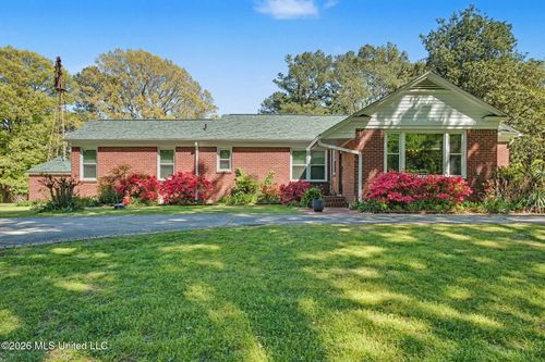 9120 Old Highway 61, Walls, MS, 38680-9504 | Card Image