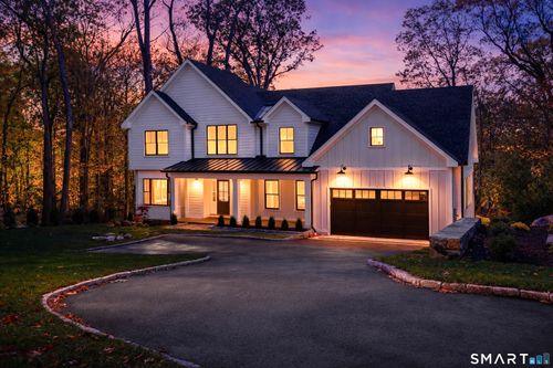 31 Rosano Rd, Stamford, CT, 06905-2631 | Card Image