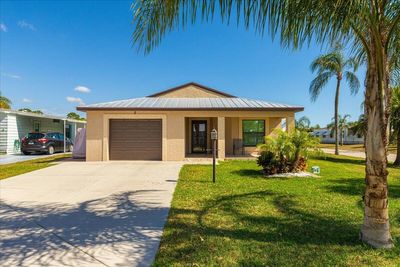 2 Rio De Palmas, House other with 2 bedrooms, 2 bathrooms and null parking in Fort Pierce FL | Image 2