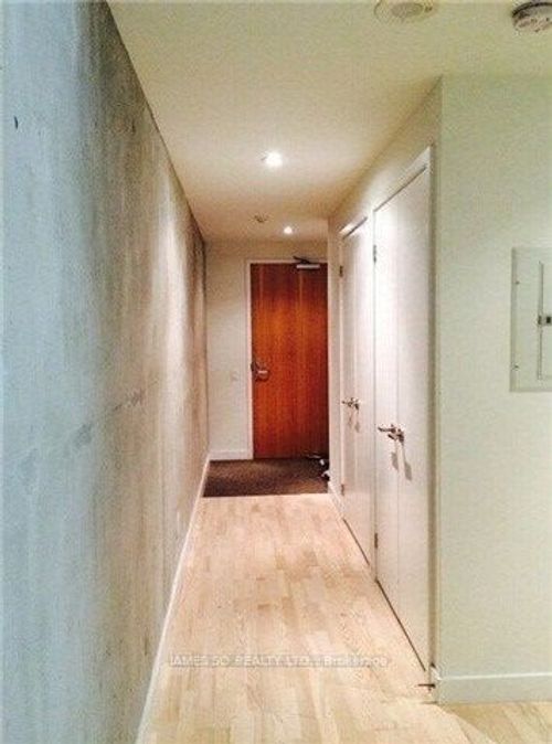 607-138 Princess St, Toronto, ON, M5A0B1 | Card Image