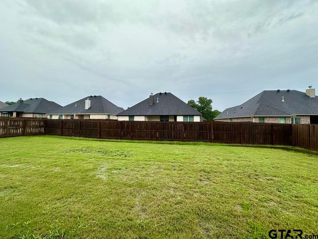 11924 Gillian Ct, House other with 3 bedrooms, 2 bathrooms and null parking in Tyler TX | Image 33