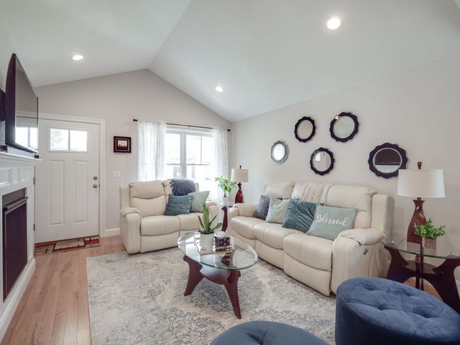 15 Pasture Ln, Condo with 2 bedrooms, 2 bathrooms and null parking in Nashua NH | Image 5
