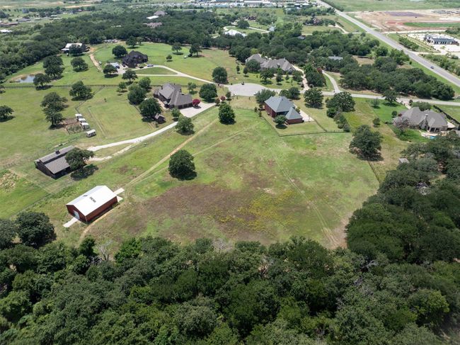 Despite the serene, spacious setting, this property remains just minutes from shopping centers, freeways, and dining options! | Image 39
