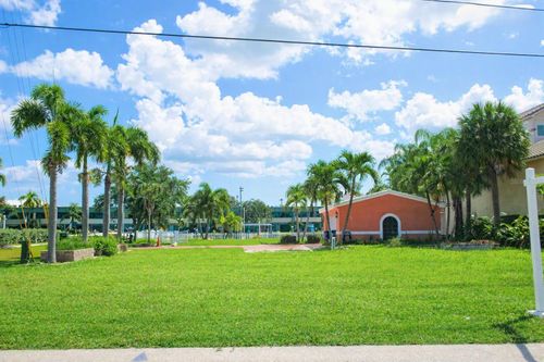11855 1st St E, Treasure Island, FL, 33706-5103 | Card Image