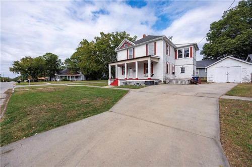 620 W Laurel St, Independence, KS, 67301-3344 | Card Image
