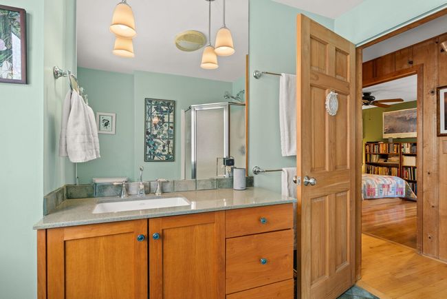 68 Ledge Rd, House other with 2 bedrooms, 2 bathrooms and null parking in Burlington VT | Image 35