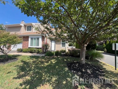 94 Driftwood Dr, Somerset, NJ, 08873-4242 | Card Image