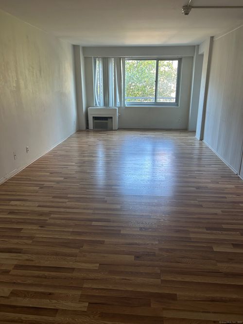 apt-6e-100 York St, New Haven, CT, 06511-5632 | Card Image
