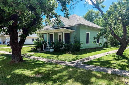 301 Sycamore St, Cottonwood Falls, KS, 66845-9787 | Card Image