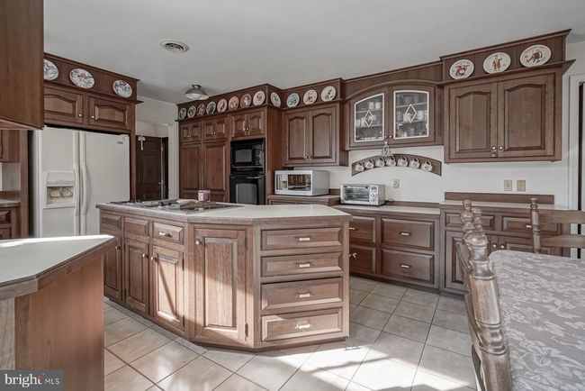 816 Hawks Bridge Rd, House other with 4 bedrooms, 3 bathrooms and null parking in MANNINGTON NJ | Image 8