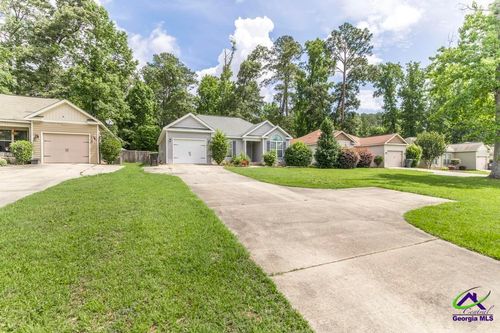 510 Leisure Lake Dr, Warner Robins, GA, 31088-7632 | Card Image