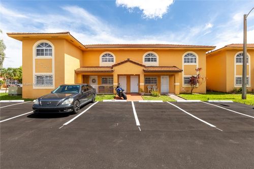 unit-202-7666 W 34th Ln, Hialeah, FL, 33018-5029 | Card Image