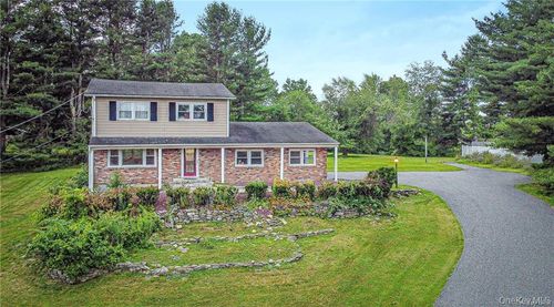 7 Knoll Ct, Monroe, NY, 10950-5609 | Card Image