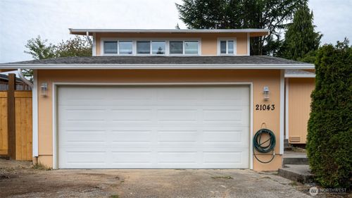 21043 120th Pl Se, Kent, WA, 98031-2253 | Card Image
