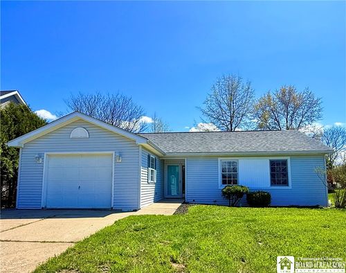 13 Ventura Cir, Fredonia, NY, 14063-1655 | Card Image