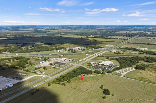 100 N Colbert Rd, Davis, OK, 73030-9253 | Card Image