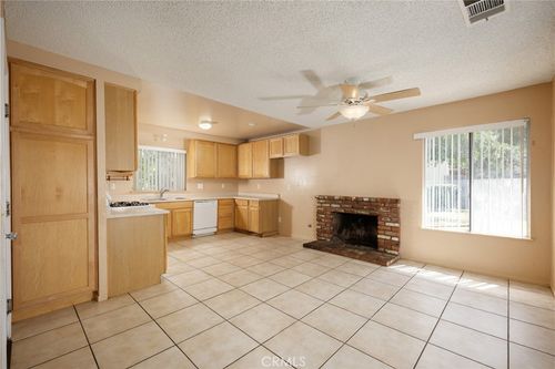 1589 Camelot Dr, Corona, CA, 92882-7062 | Card Image