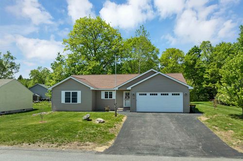 28 Linny Ln, Laconia, NH, 03246-4603 | Card Image