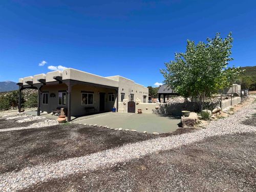 604 Paseo Del Canon East, Taos, NM, 87571-1111 | Card Image