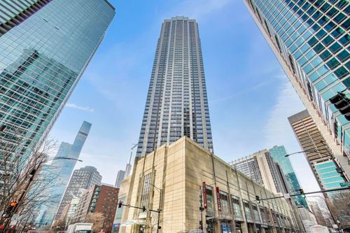 3909-512 Mcclurg Ct, Chicago, IL, 60611-4177 | Card Image