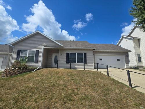 211 Lana Ct, Fergus Falls, MN, 56537-2411 | Card Image