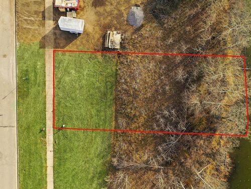 3120 Acorn Trl, Faribault, MN, 55021-8930 | Card Image