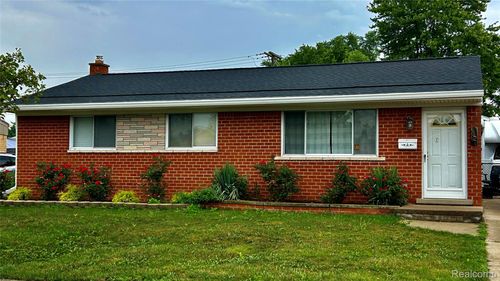 6326 Glastonbury Street, Westland, MI, 48185 | Card Image
