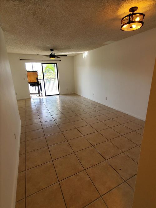 203-940 Nw 106th Ter, Pembroke Pines, FL, 33026-3908 | Card Image