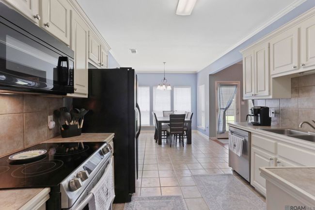 13517 Paces Pt, House other with 3 bedrooms, 2 bathrooms and 2 parking in Gonzales LA | Image 6