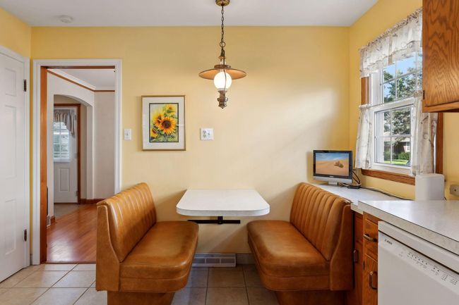 Cafe type booth | Image 9
