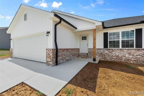 582 Wentworth Dr, Jackson, MO, 63755 | Card Image