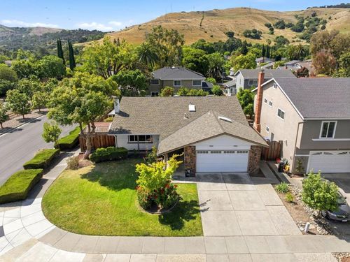6489 San Anselmo Way, San Jose, CA, 95119-1927 | Card Image