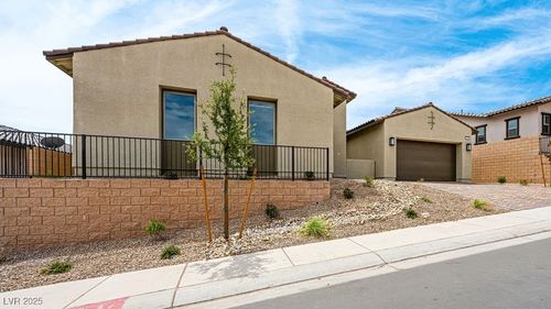 237 Paraggi Bay Dr, Henderson, NV, 89011-3254 | Card Image
