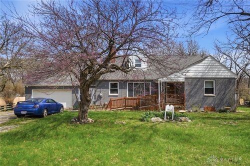 1466 S Central Dr, Beavercreek, OH, 45432-2906 | Card Image